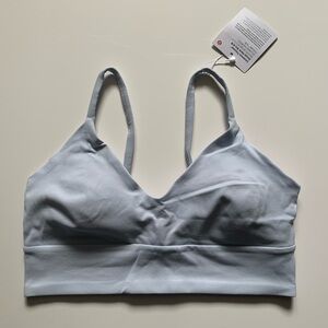 BNWT Lululemon Focuser Scoop-Neck Bra Nulu
Light Support, A/B Cup